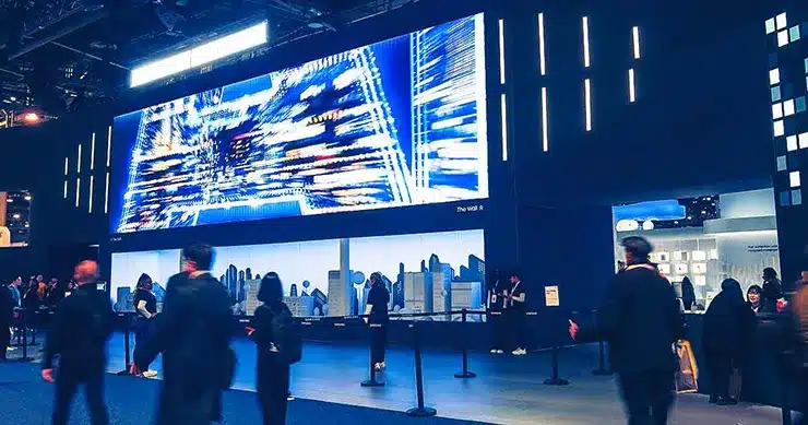 Hybrid trade show models